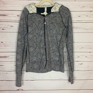 LuLuLemon Jacket Women’s 8 Zip Up Black and White With Hood and Pockets